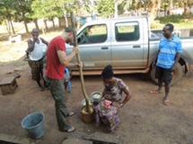 Making fufu in Dadieso town, Ghana (photo: Wannes Hubau, 2013)